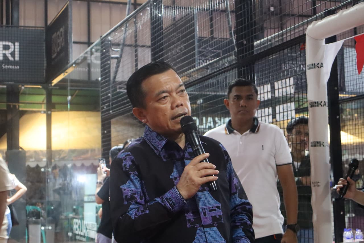 Gubernur Jambi Al Haris Tutup Merdeka Cup Padel 2026, Total Hadiah Rp50 Juta Diperebutkan di Lapangan Kalcer