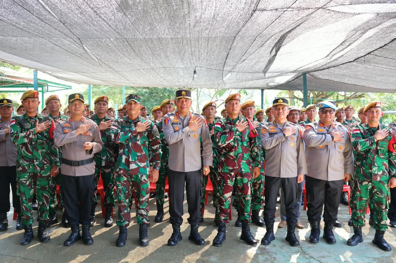 Kapolda Kaltara Sambangi Satgas Pamtas Yonarmed 4 di Malinau, Tegaskan Soliditas TNI-Polri Kunci Jaga Perbatasan RI-Malaysia