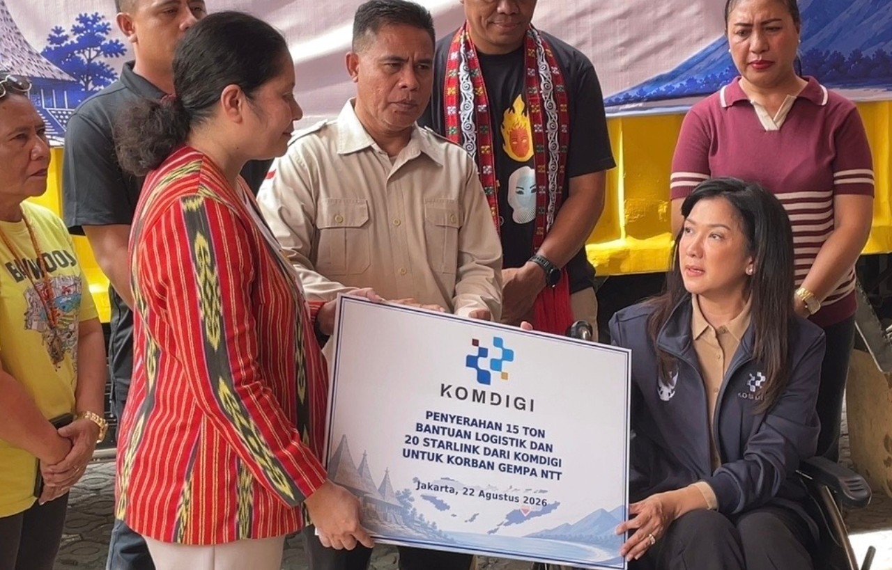 Komdigi Kirim 20 Perangkat Starlink ke NTT, Pulihkan Jaringan Pasca-Gempa