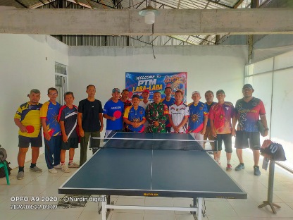 Turnamen Tenis Meja HUT RI ke-81 di Tubaba Diikuti 45 Atlet, Babinsa Koramil 412-05 Dampingi Penuh