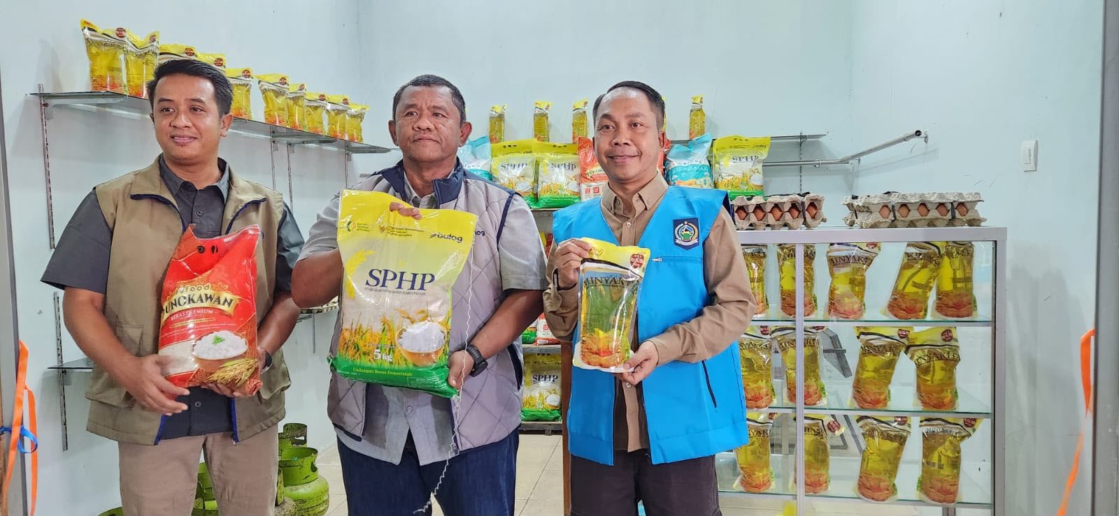 Stok Beras Bulog NTB Tembus 279 Ribu Ton Jelang Maulid, Wagub Indah Damayanti Turun Langsung Pantau Harga di Bima dan Sumbawa