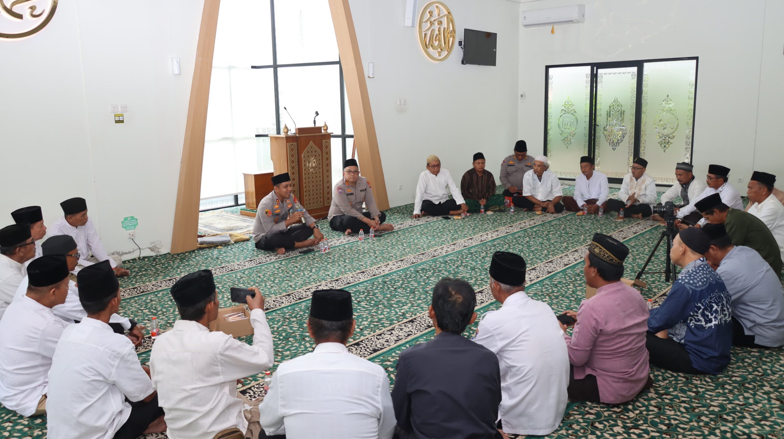 Wakapolres Tangerang Soroti Tawuran dan Kejahatan Anak dalam Jumat Curhat