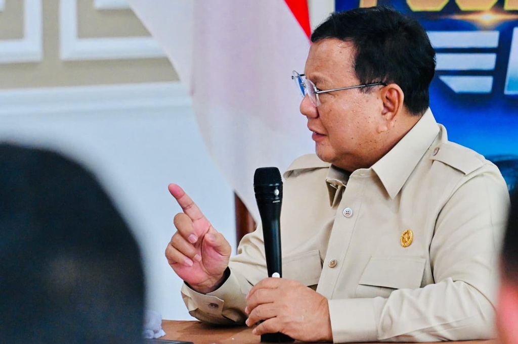 Prabowo Kerahkan 1.500 Prajurit TNI dan 6 Helikopter untuk Padamkan Karhutla Kalbar