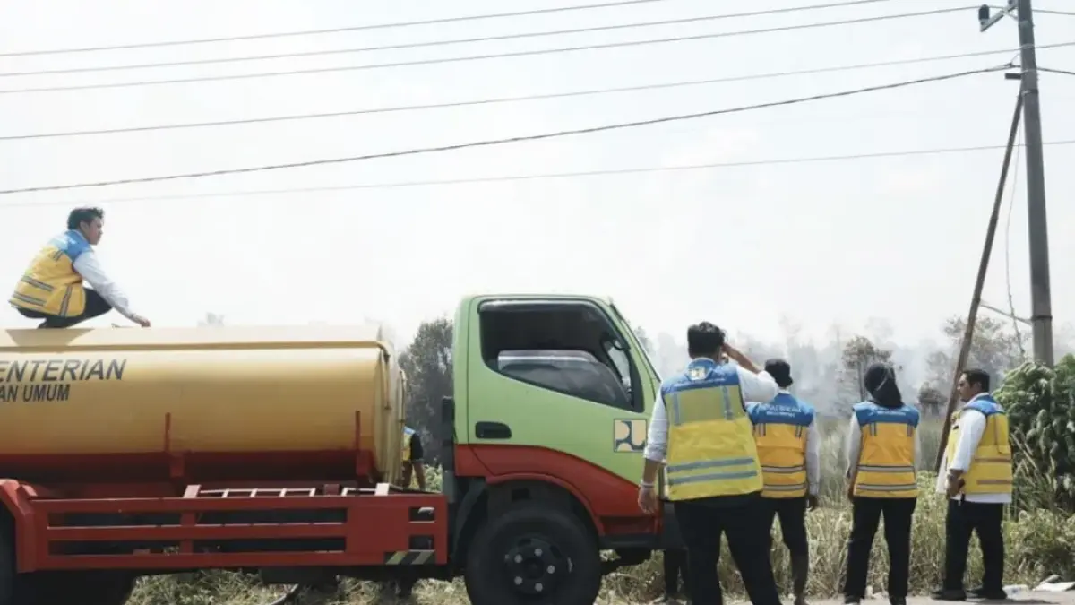 Kementerian PU Kerahkan Pompa dan Armada Tangki Air untuk Karhutla dan Kekeringan di Kalbar, Kubu Raya Sudah Status Darurat