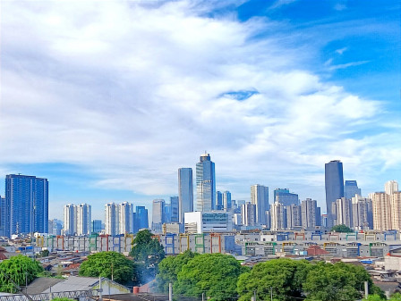BMKG Prediksi Seluruh Wilayah DKI Jakarta Cerah Sepanjang Sabtu, Suhu Capai 35 Derajat