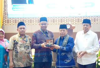 Sekjen Kemenag Kamaruddin Amin Dorong Mahasiswa UNP Padang Miliki Rencana Masa Depan, Bukan Sekadar Prestasi Akademik