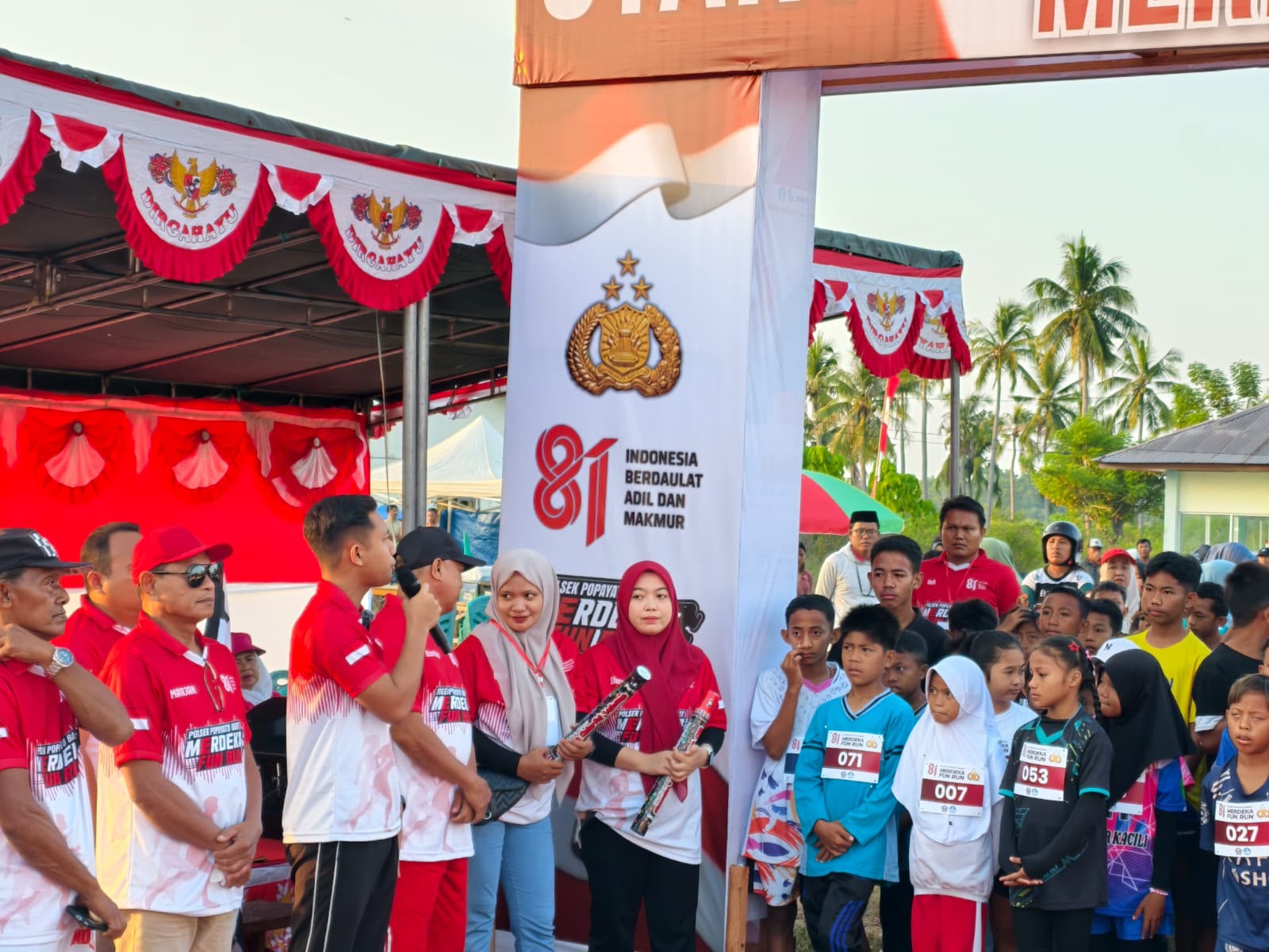 Ratusan Pelajar di Popayato Barat Ikut Merdeka Fun Run, Polsek Padukan Peringatan HUT RI ke-81 dan Hari Juang Polri