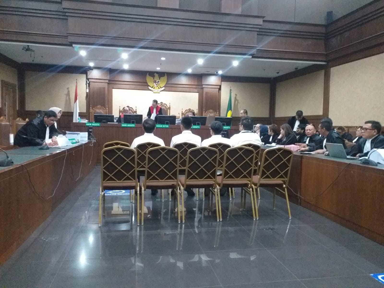 Korupsi Pembiayaan Ekspor LPEI: Bos PT PAS dan PT Tebo Indah Dituntut 11-13 Tahun Penjara, Uang Pengganti Capai Rp 992 Miliar