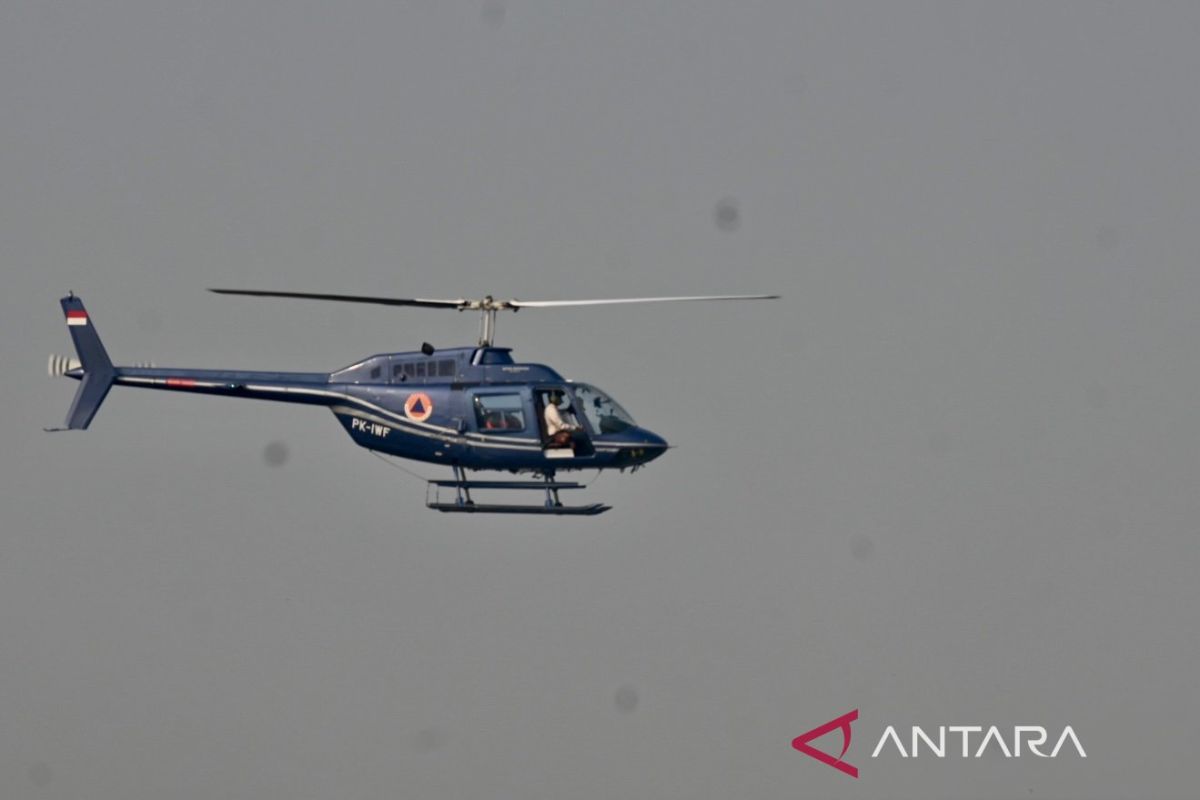 BPBD Kalsel Kerahkan 3 Helikopter Water Bombing dan 2 Pesawat Patroli Padamkan 1.651 Titik Karhutla
