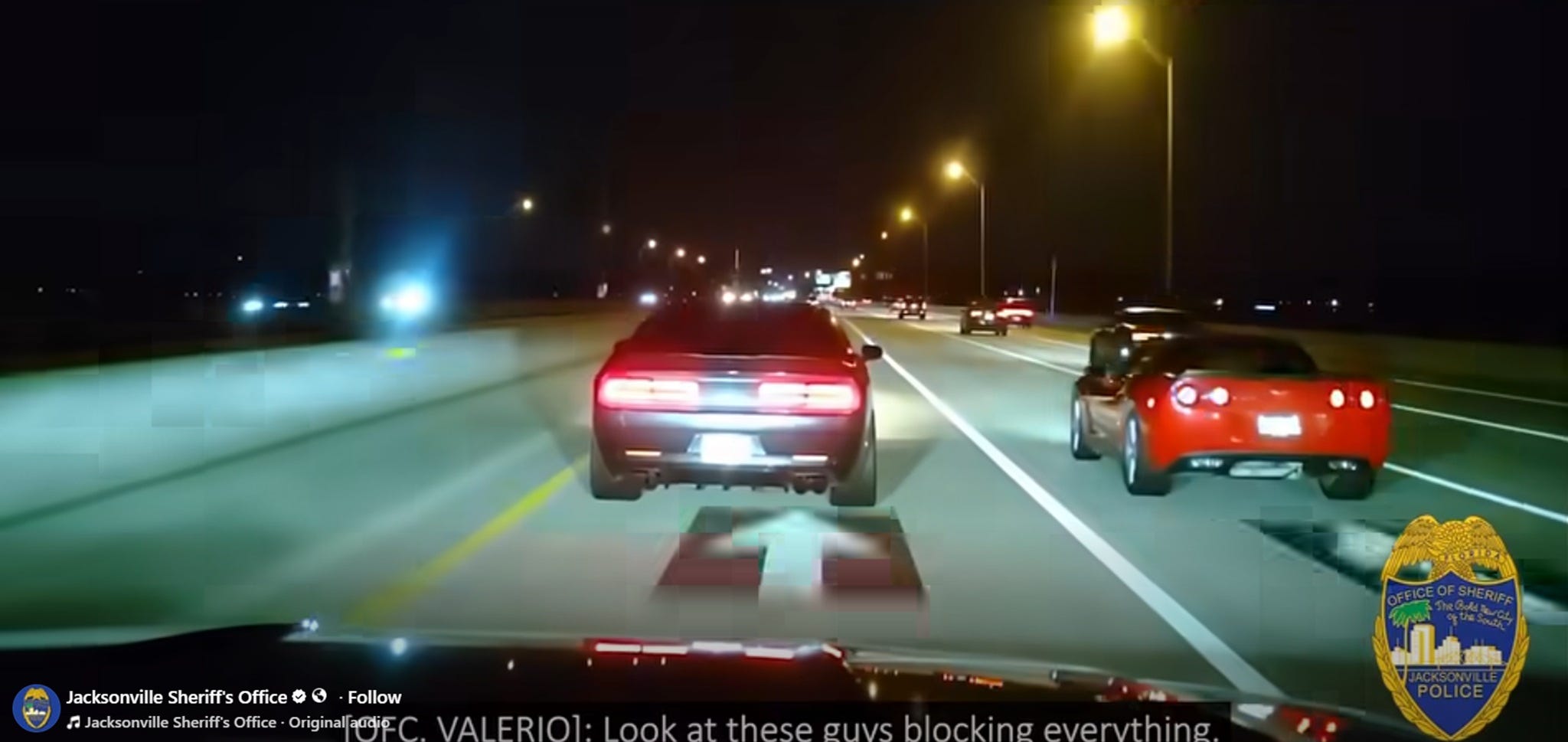 Duel Corvette Vs Challenger di Jembatan Buckman Berakhir di Sel, Polisi Rekam dari Belakang