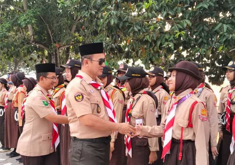 480 Pelajar dan Pembina Pramuka Ikuti Kemah Budaya di Pantai Pasir Panjang Singkawang, Ini Juara Umumnya