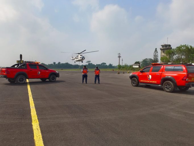 Lanud Sri Mulyono Herlambang Kerahkan Personel dan Pesawat Padamkan Titik Api Karhutla di OKI Sumsel