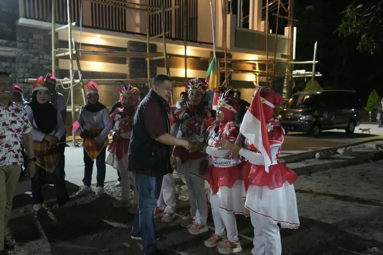 Wali Kota Makassar Munafri Arifuddin Hadiri Ramah Tamah HUT RI di Telkomas, Warga Diminta Waspada Kebakaran Saat Kemarau
