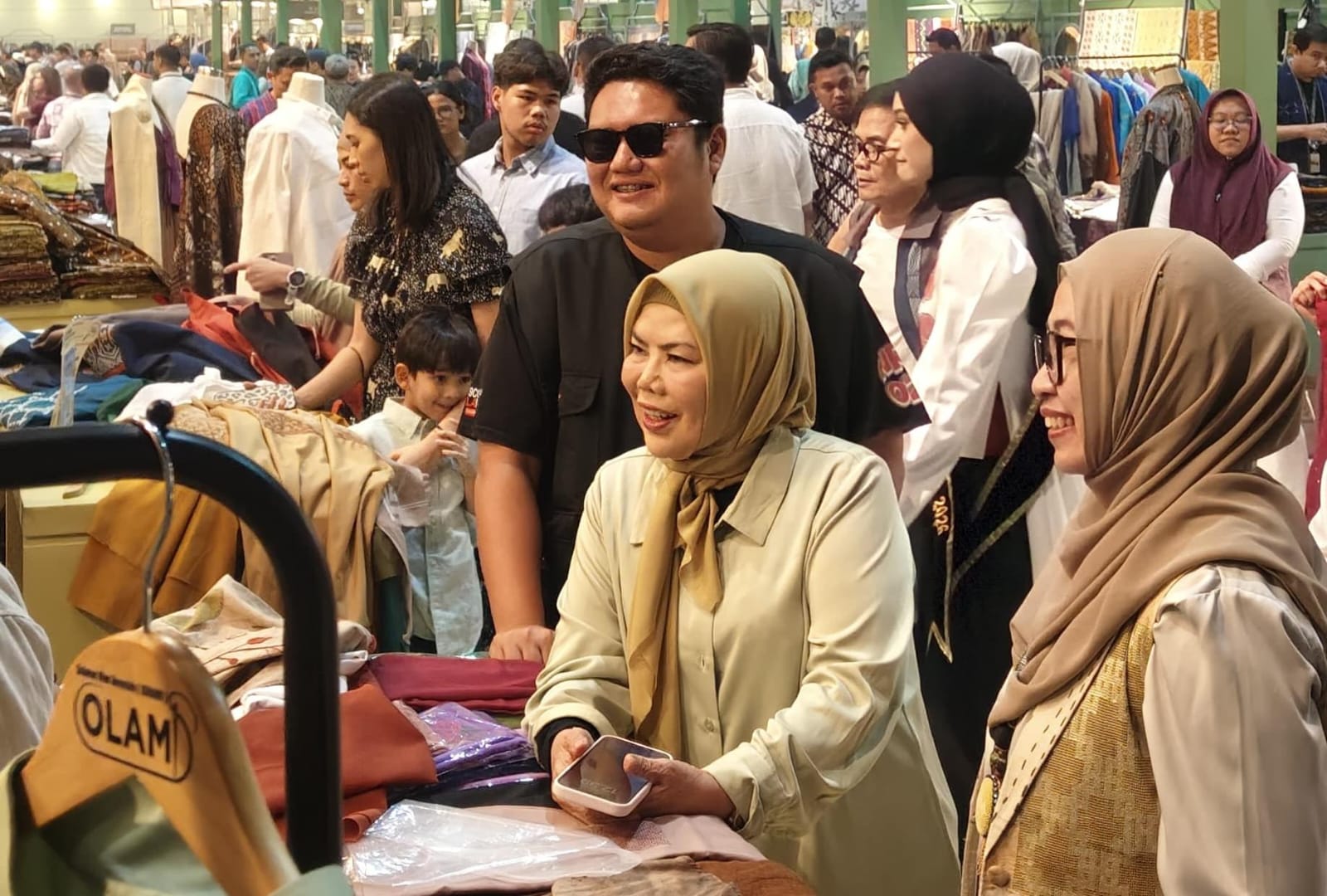 Wagub Gorontalo Idah Syahidah Tinjau Produk Karawo di KKI 2026 Jakarta, Semangat UMKM Menguat di Tengah Pemulihan