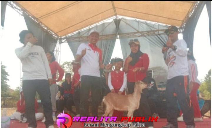 HUT ke-81 RI di Tubaba, Tiyuh Sumber Rejo Gelar Senam dan Jalan Sehat, Ratusan Warga Padati Halaman Kantor Desa