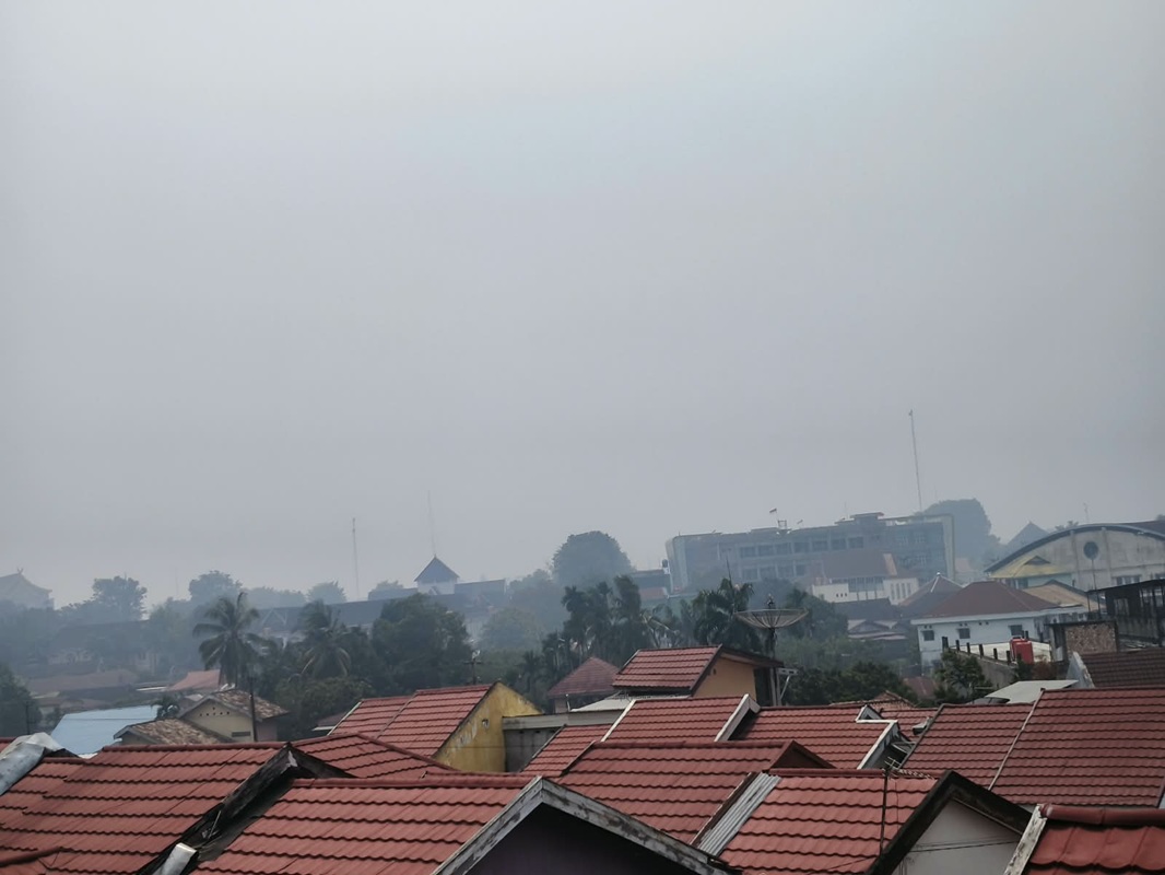 Kualitas Udara Jambi Memburuk, AQI Tembus 152: Warga Keluhkan Mata Perih dan Sesak Napas