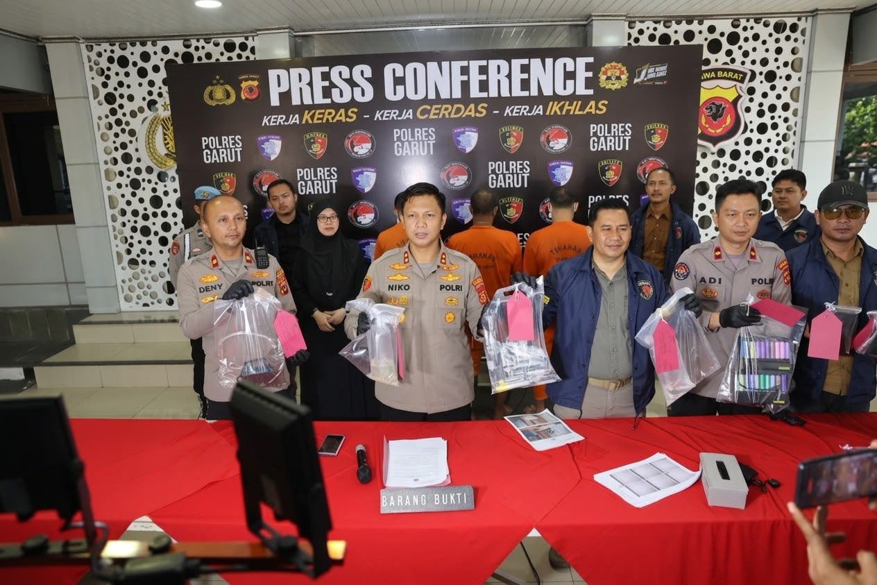 Polres Garut Bongkar Jaringan BBL Ilegal, 3 Tersangka Diciduk dan 2.877 Ekor Benih Lobster Disita