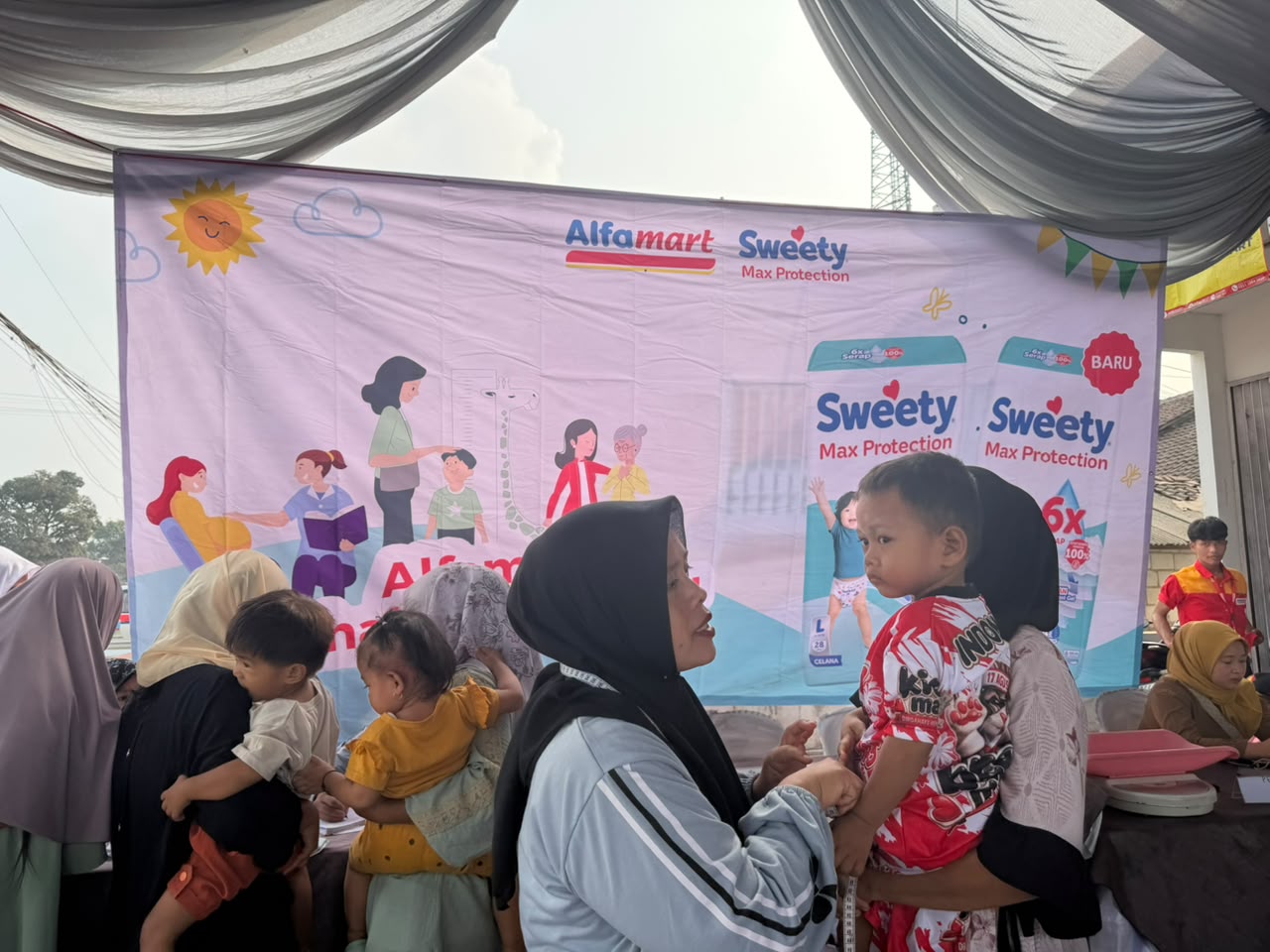 Alfamart dan Sweety Perluas Program Sahabat Posyandu ke 84 Titik, Targetkan 8.400 Penerima Manfaat di Indonesia
