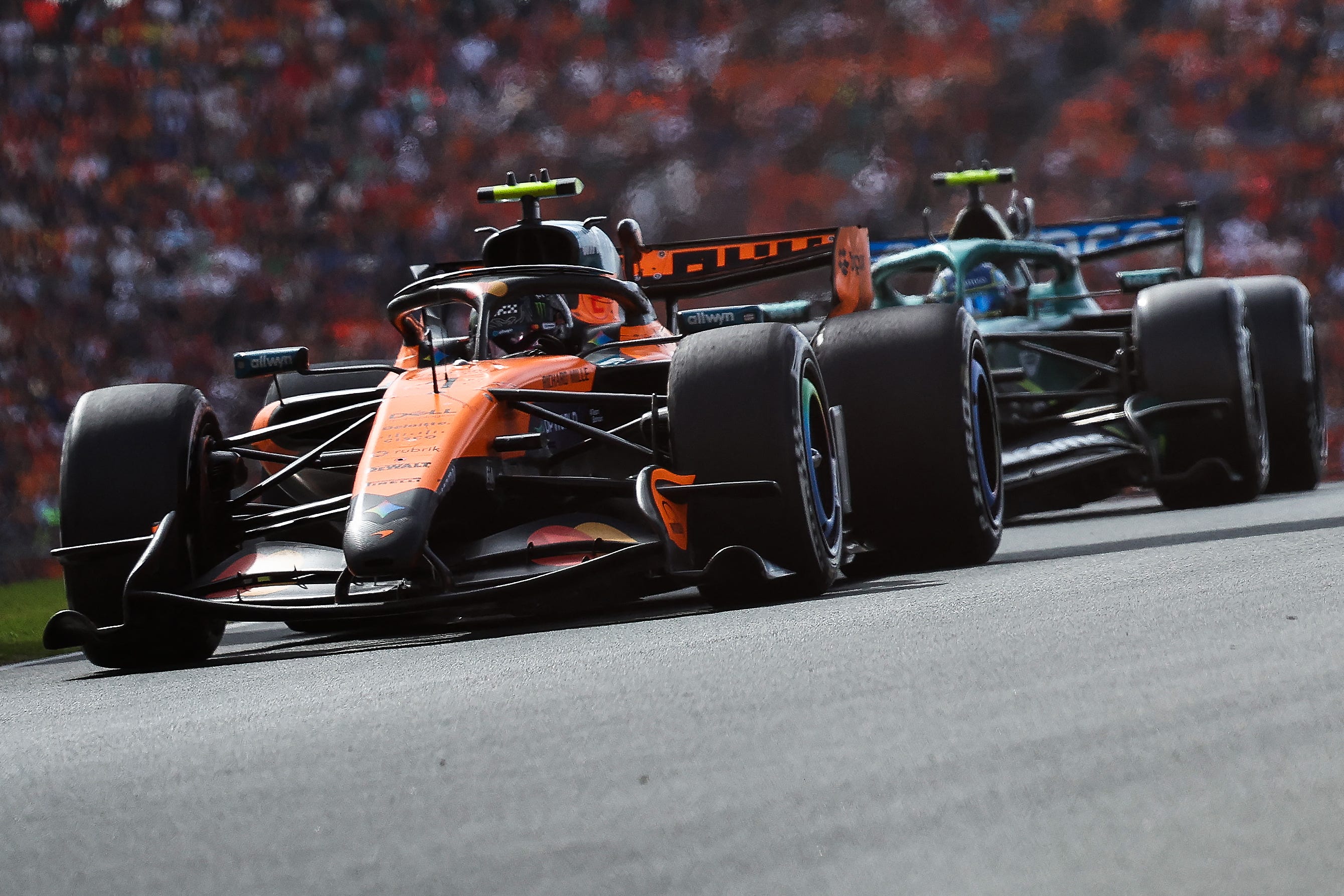 Lando Norris Menangi GP Belanda dari Pole, Mercedes Amankan Double Podium