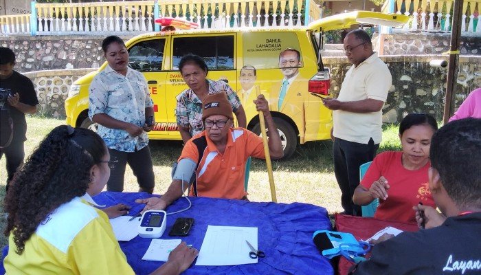 Golkar Peduli Gelar Pengobatan Gratis untuk Warga Terdampak Gempa di Nagekeo, 500 Paket Sembako Sudah Disalurkan