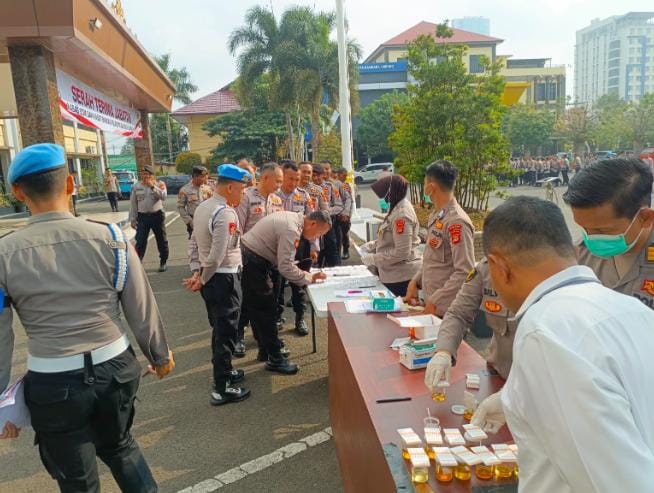 Propam Polda Lampung Gelar Gaktiblin di Polresta Bandar Lampung, Cek Ponsel hingga Tes Urine Personel