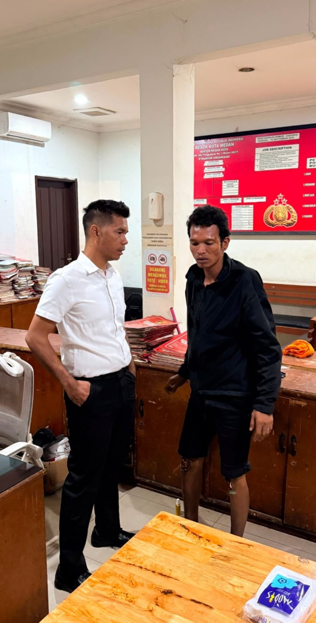 Polsek Medan Kota Ringkus Pengamen Komplotan Pencuri iPhone 11 di Gang Nasional, Barang Bukti Diamankan dari Saku Celana