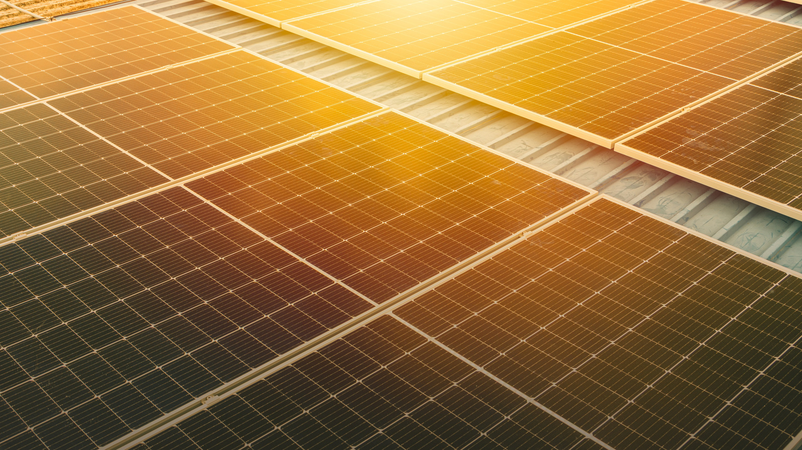 Suhu Ideal Panel Surya Bukan 25 Derajat Celsius, Ini Faktor yang Lebih Berpengaruh