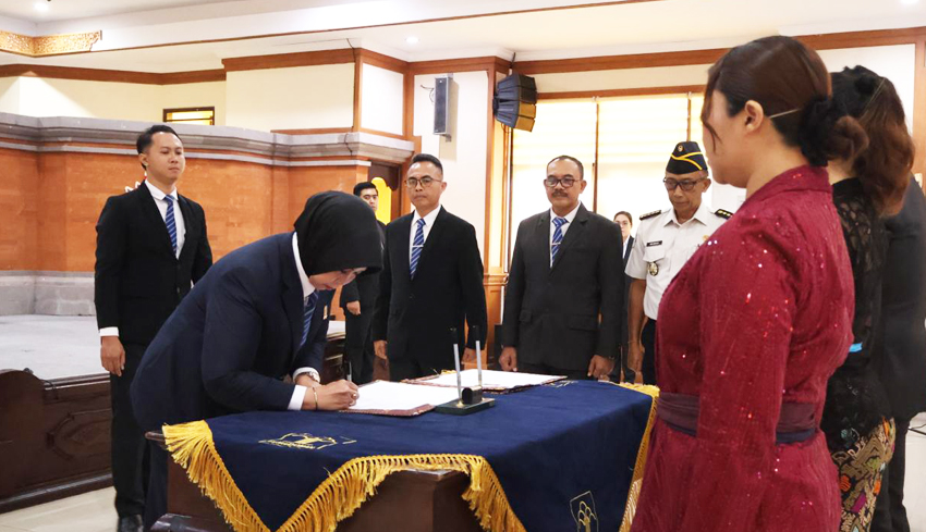 Kemenkum Bali Kukuhkan 9 WNI dan 1 Notaris Pengganti di Buleleng, Kewajiban Baru Menanti Warga Negara