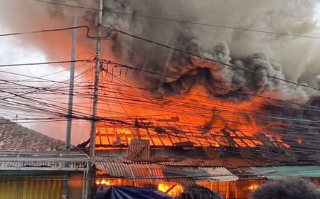 Kebakaran Dini Hari di Tebet, Empat Orang Tewas Termasuk Satu Keluarga