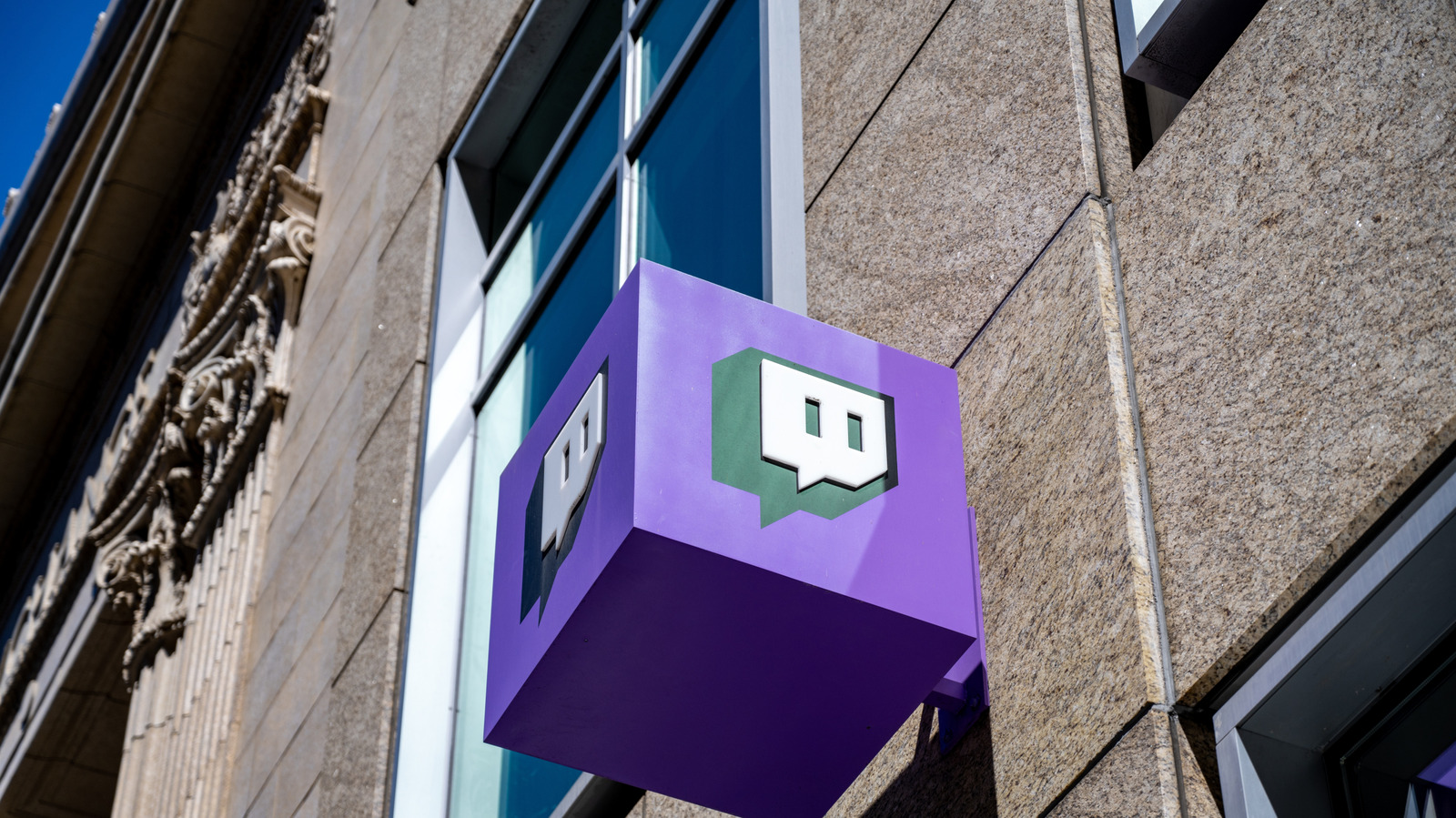 Twitch dan Amazon Digugat Gara-gara Pakai Konten Streamer untuk Latih AI
