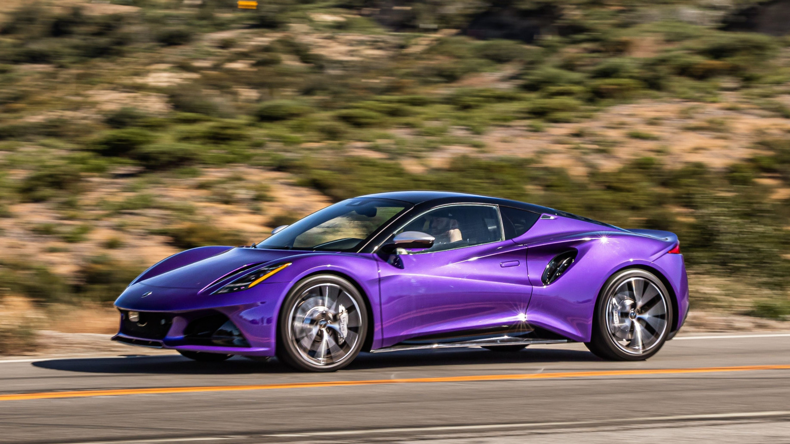 Lotus Emira V6: Mobil Sport 2 Kursi yang Lebih Menyenangkan daripada Sekadar Kencang