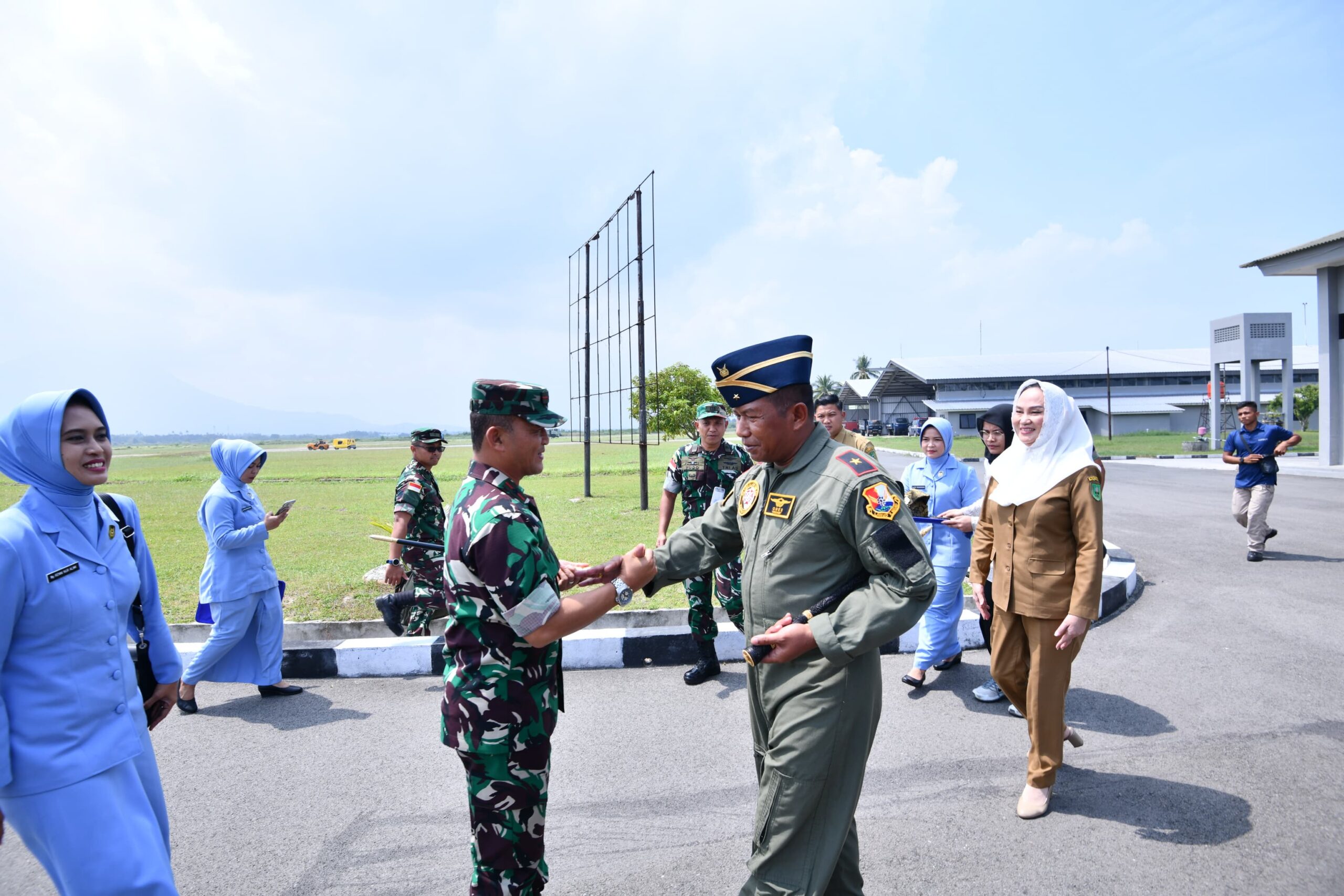 Danlanud Raden Sadjad Natuna Terima Kunjungan Pangkosek II Marsma TNI Nur'Alimi, Bahas Penguatan Satrad 201 Ranai