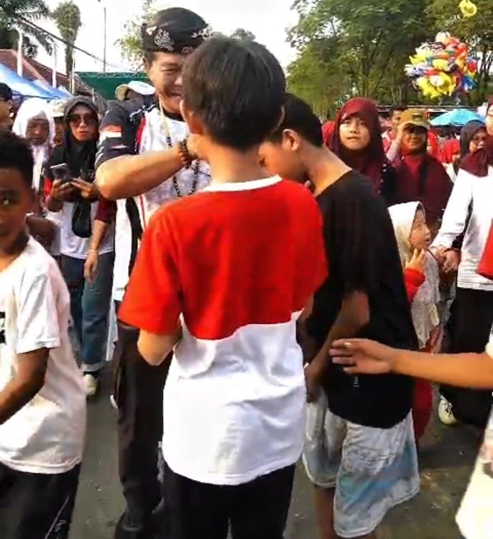 Gubernur Kaltara Lepas Jalan Sehat di Pamusian Tarakan, Apresiasi Kekompakan Warga Kelurahan