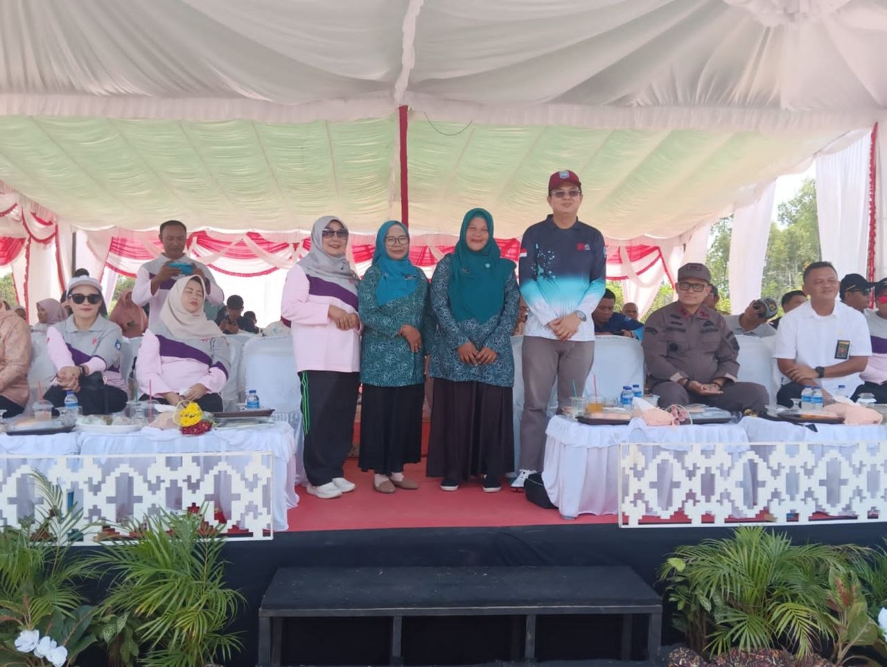 51 Peserta Meriahkan Pawai Pembangunan HUT ke-81 RI di Bangka Barat, UMKM Ikut Ambil Bagian