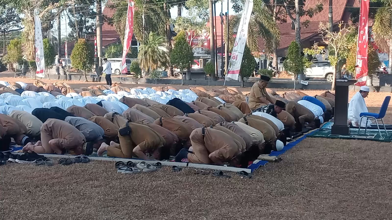 Salat Istisqa Gantikan Apel ASN di Tanah Laut, Bupati: Dampak Kemarau Luar Biasa, Lahan dan Hutan Terbakar