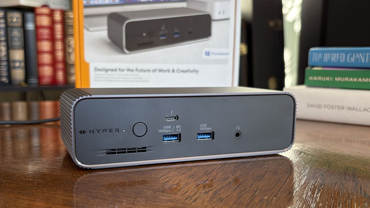 HyperDrive Next Thunderbolt 5 Dock: Slot SSD Bawaan dan Thunderbolt Share untuk Produktivitas Ganda