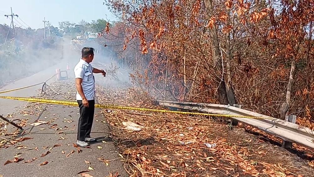 Batu Bara di Bawah Jalan Tarakan Timur Terbakar Akibat Karhutla, Asap Capai Kampus UBT dan Mengancam Rongga Jalan
