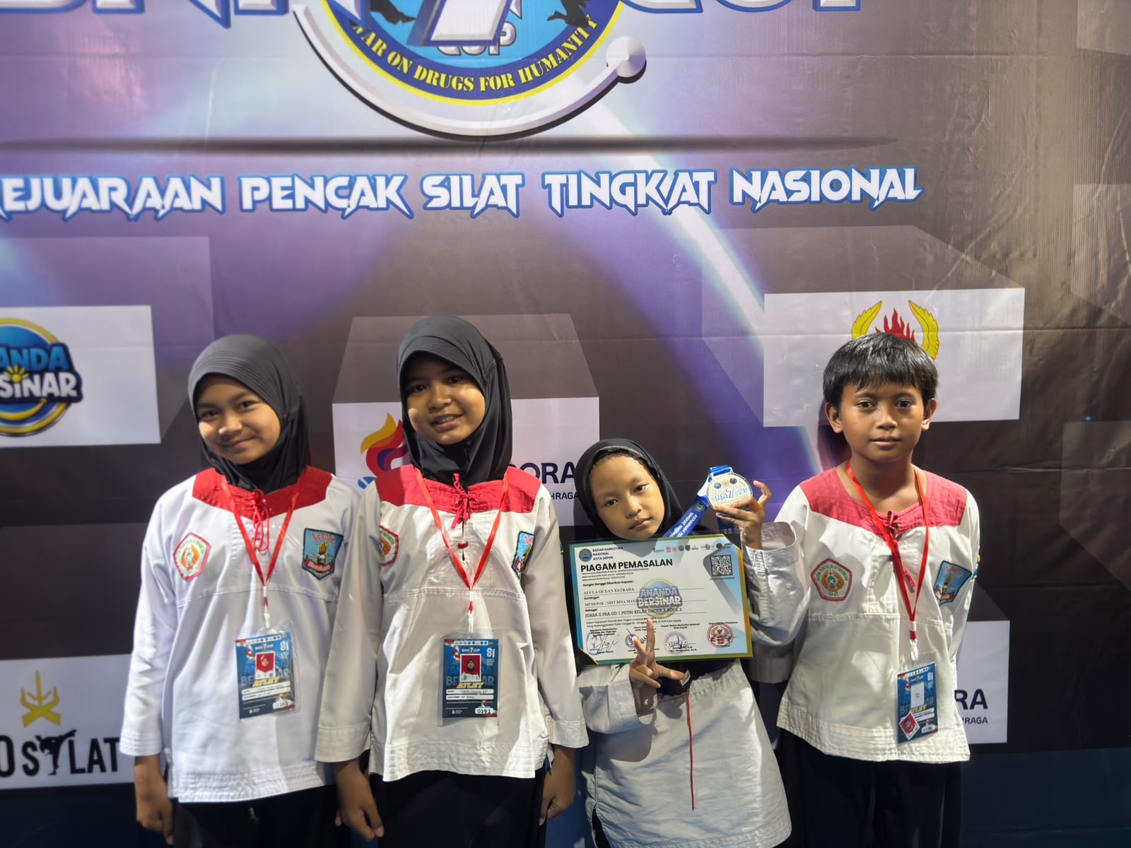 Siswa SDIT Bina Mandiri Depok Raih Emas dan Tiga Perak di Kejuaraan Pencak Silat BNN Cup 7
