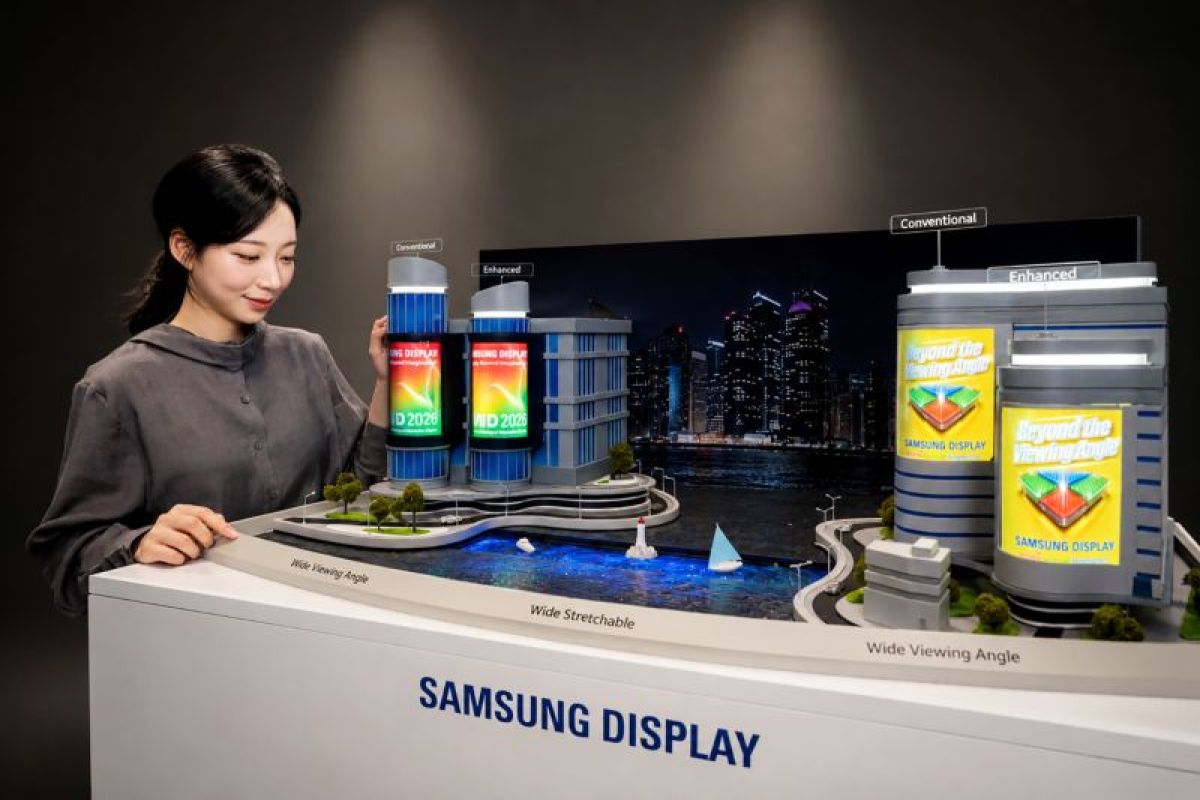 Samsung Pamer Layar Laptop 300 Hz dan Panel Stretchable 20 Inci di IMID 2026