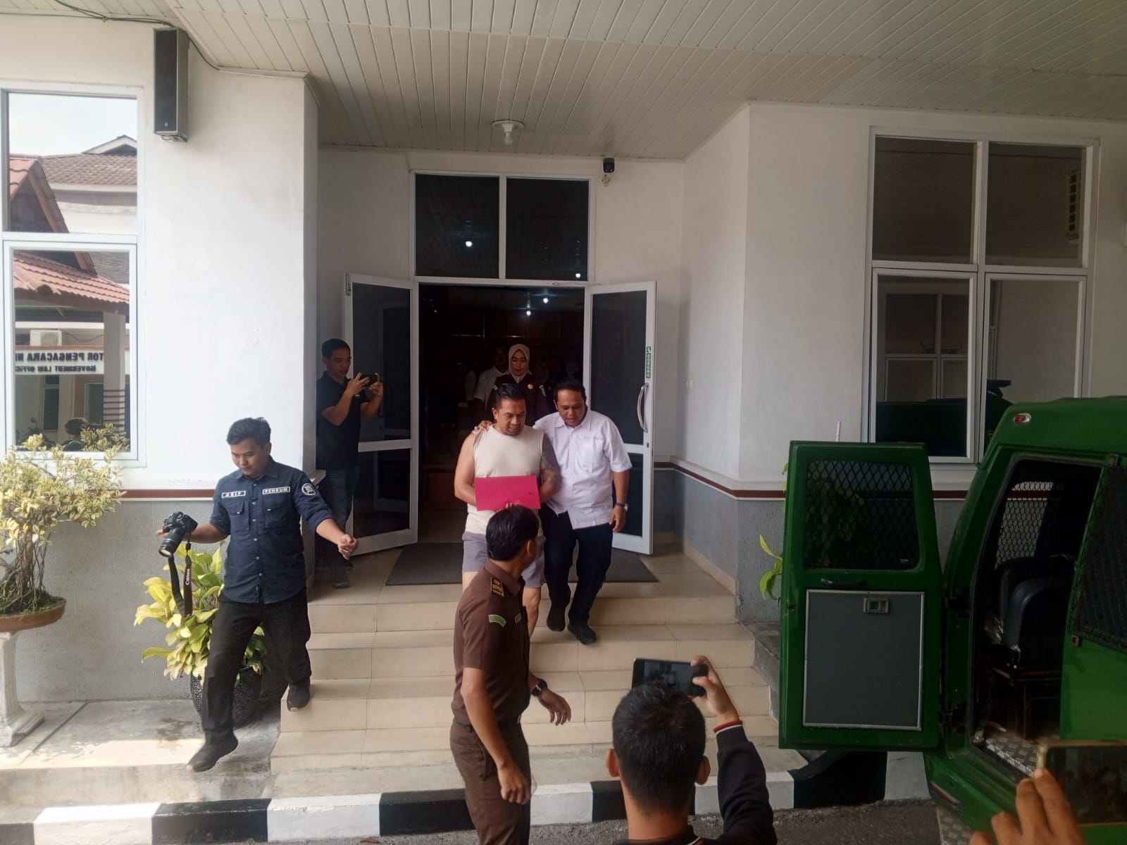 Teriak Dikriminalisasi Kapolda Babel, Pengacara Andi Kusuma Minta Uang Retensi Rp 500 Juta Dikembalikan Saat Diserahkan ke Kejari Bangka