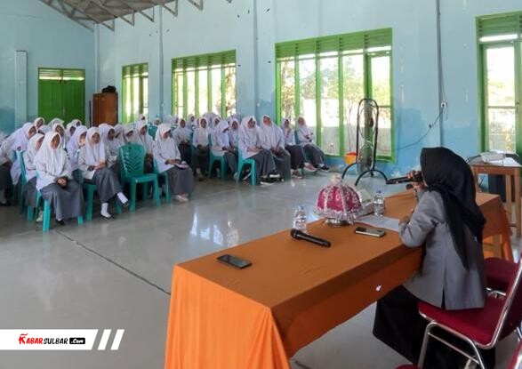 Kanwil Kemenkum Sulbar Kenalkan Poltekpin ke Pelajar Majene, 4 Prodi Ditawarkan untuk Seleksi 2026