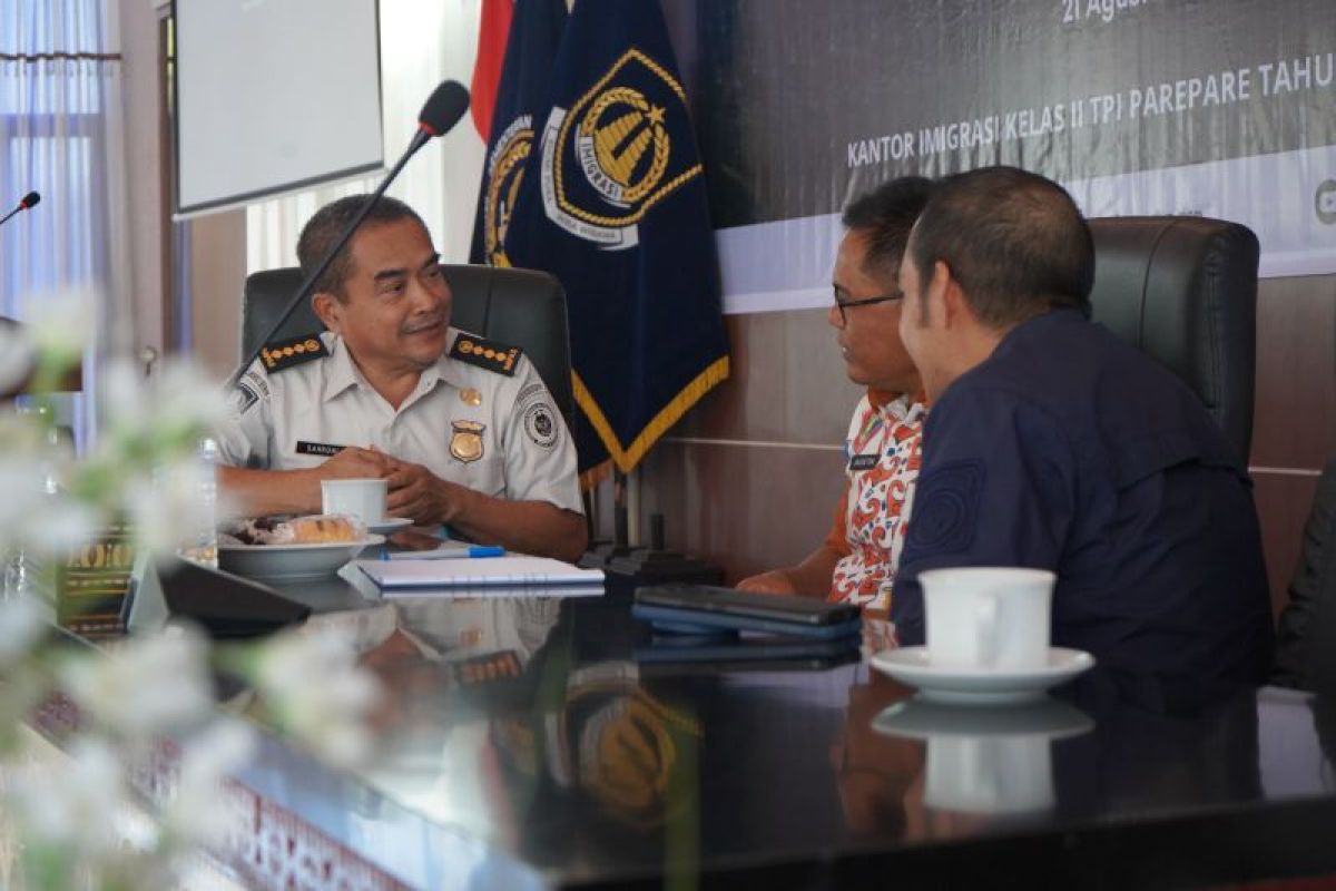 Imigrasi Parepare Kenalkan Aplikasi e-Timpora ke 20 Instansi di Tana Toraja untuk Awasi WNA