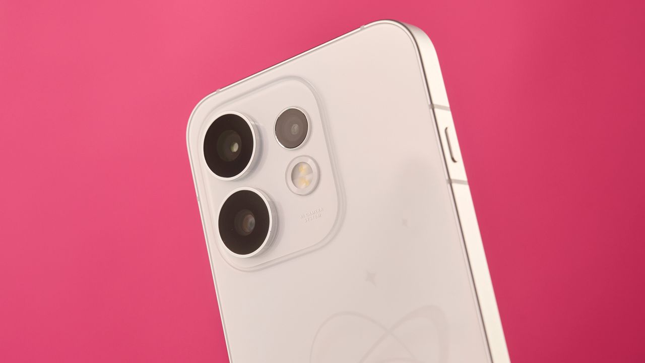 Oppo Reno 16 5G Resmi Meluncur, Bawa Kamera Telefoto 50 MP dan Baterai 6.000 mAh