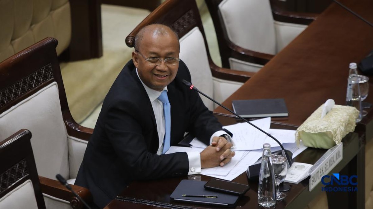DPR Sahkan Sarjito Pimpin Pengawasan Bursa Mineral OJK 2026-2031