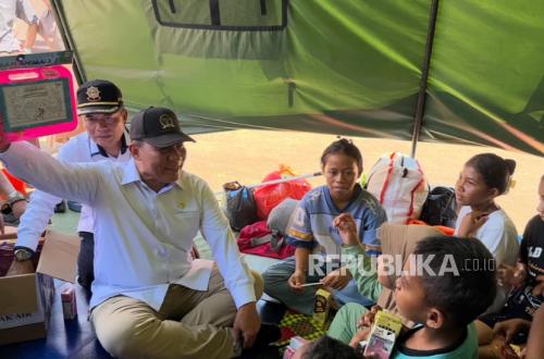Anggota DPR RI BHS Temui Bupati Nagekeo di Posko Gempa, Desak Percepatan Perbaikan 113 Desa Terdampak