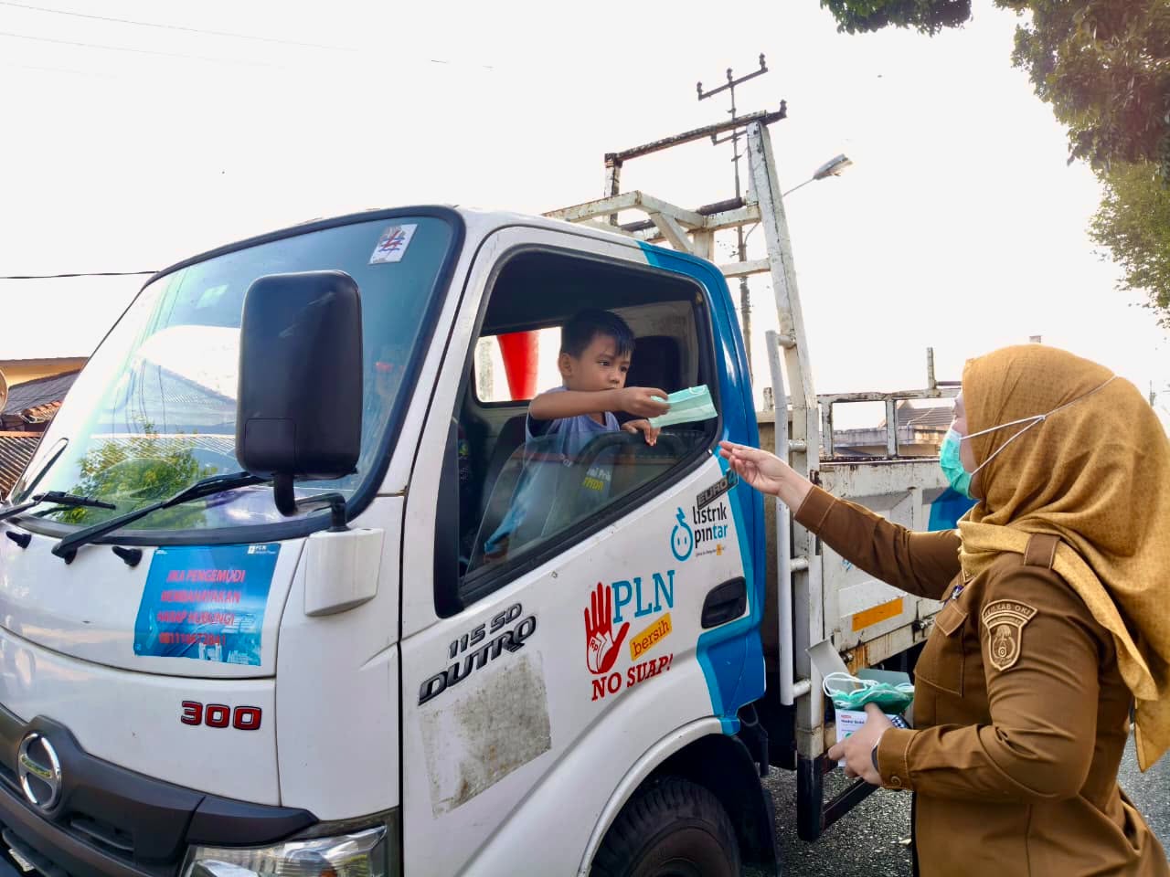 Kualitas Udara di OKI Memburuk Akibat Kabut Asap, Pemkab Siapkan 80.000 Masker dan 5.000 Vitamin untuk Warga dan Pelajar