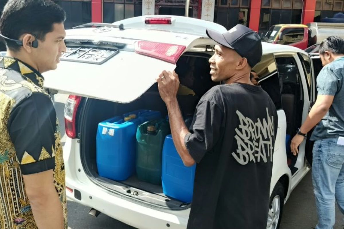 Polda Maluku Tahan 5 Tersangka Modifikasi Tangki untuk Borong Pertalite Subsidi