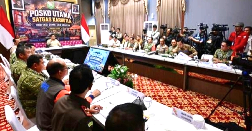 Presiden Prabowo Pimpin Langsung Ratas Karhutla di Palembang, 5 Menteri dan Kapolri Ikut Hadir
