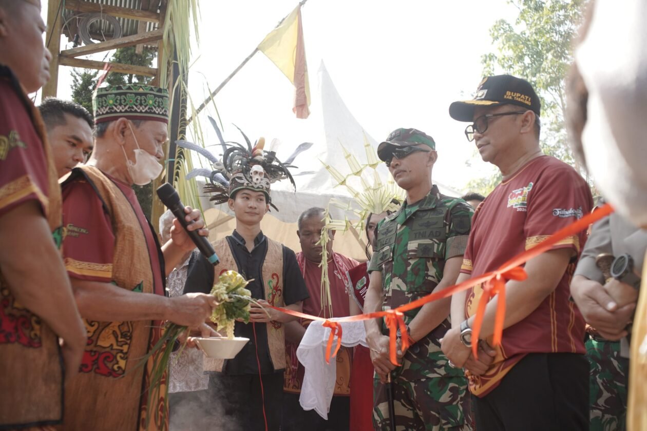 Bupati Tabalong Buka Festival Budaya Dayak Maanyan Warukin, Momentum Perkuat Persaudaraan Lintas Daerah