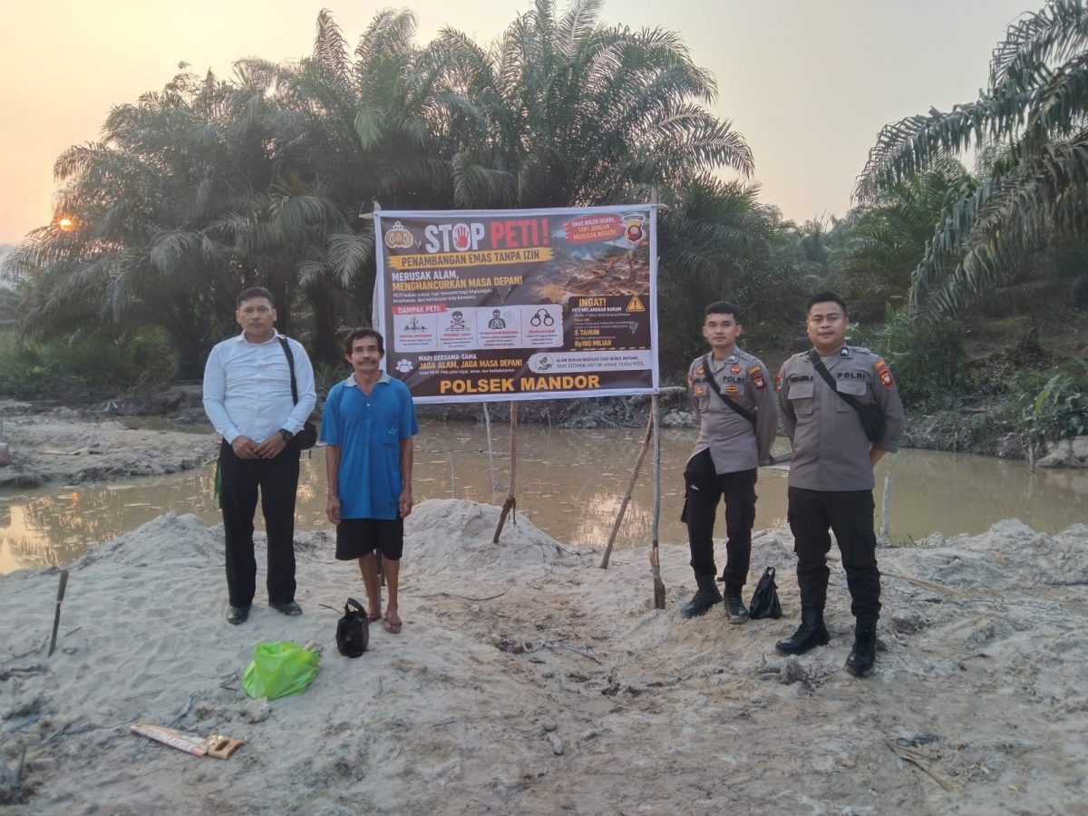 Polsek Mandor Pasang Banner Larangan PETI di Sukaramai, Temukan Bekas Lahan Tambang 0,3 Hektare yang Baru Ditinggalkan